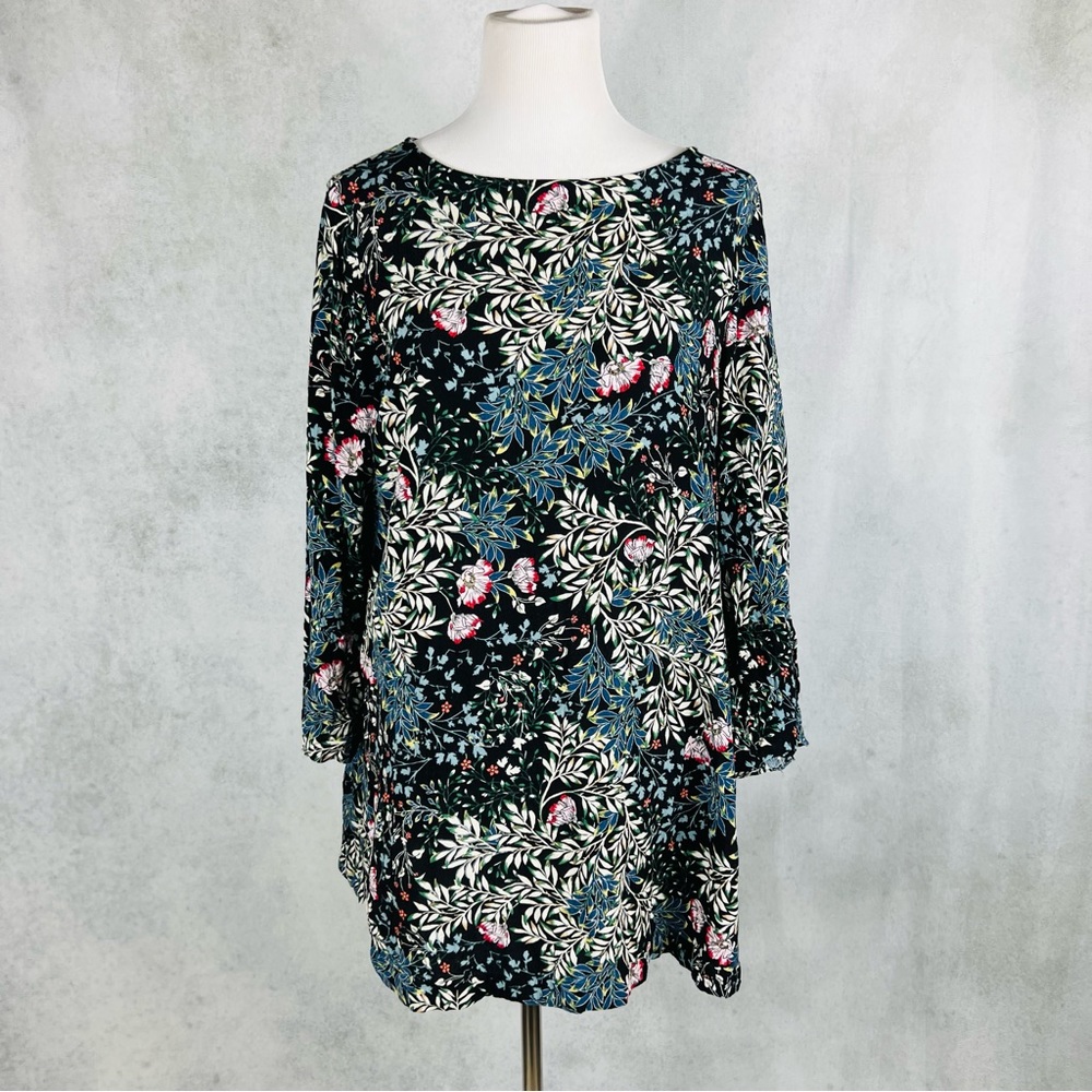 J Jill Floral Boat Neck Tunic With Side Slits and Flared Sleeves